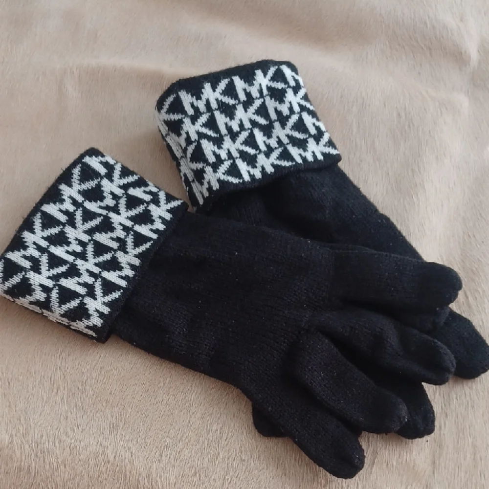 Michael Kors Gloves